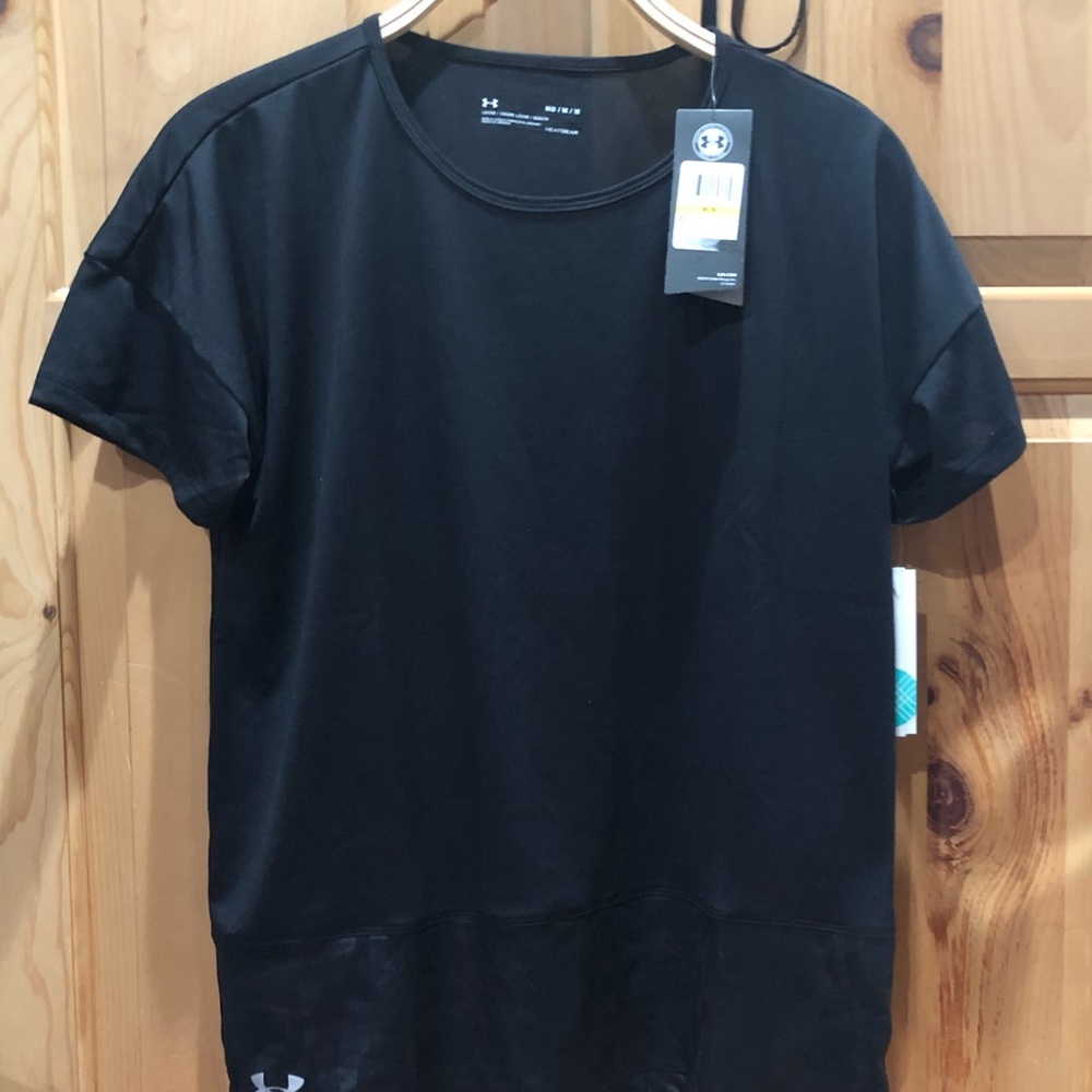 Under Amour woman’s black loose fit shirt